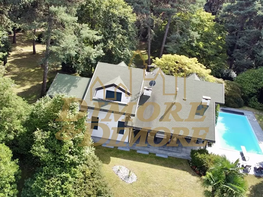 Immagine 38 di Villa in vendita  a Ranco