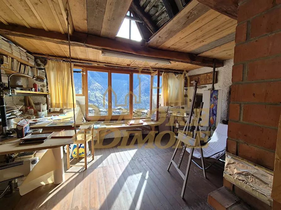 Immagine 35 di Casa indipendente in vendita  in Valleggia a Montescheno