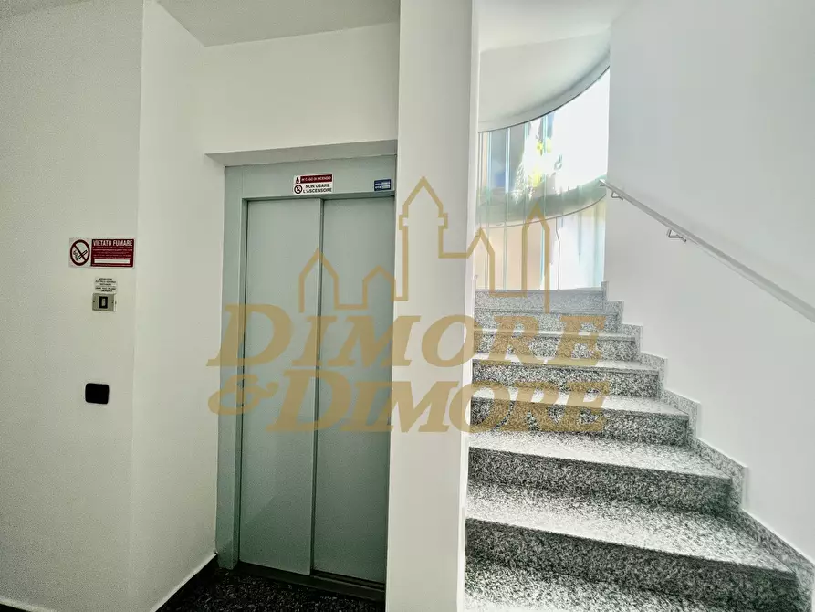 Immagine 25 di Trilocale in vendita  in Via Arturo Reschigna 2/B a Maccagno Con Pino E Veddasca