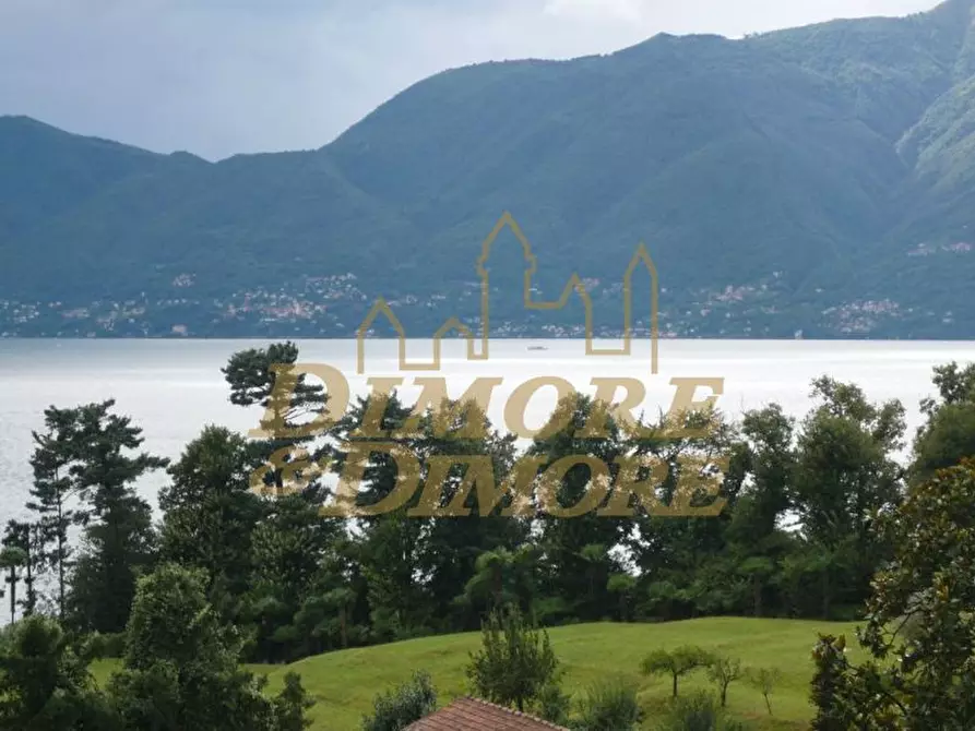 Immagine 32 di Villa in vendita  in Via Ciro Menotti 3 a Luino