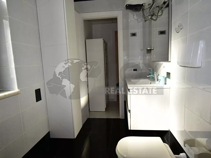 Immagine 42 di Quadrilocale in vendita  in Lungomare Galileo Galilei 119 a Gallipoli