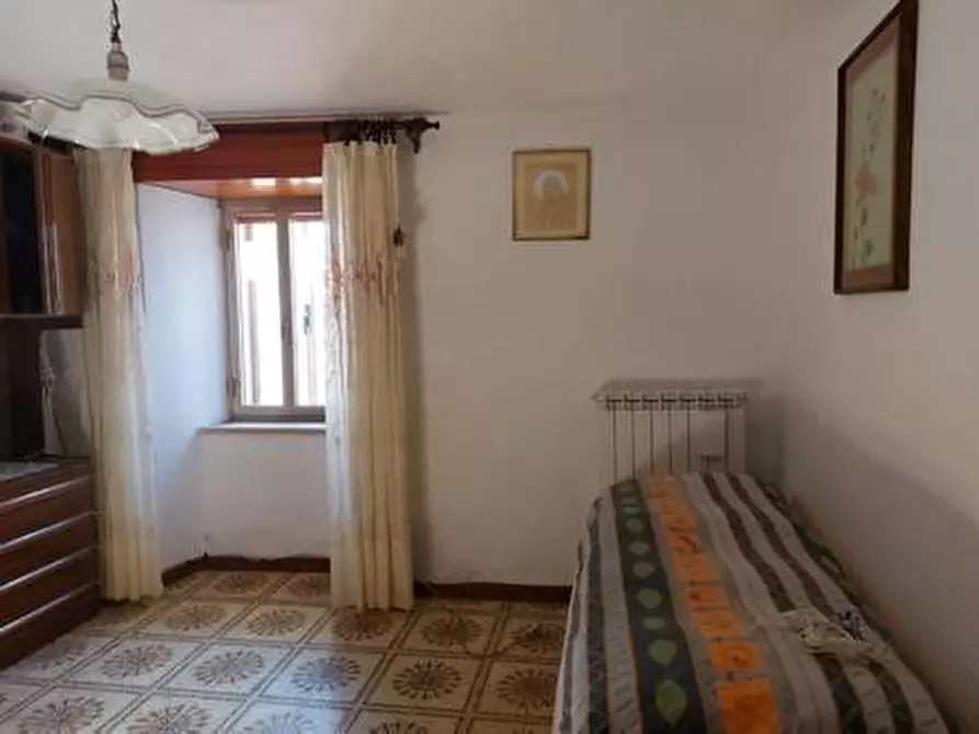 Immagine 13 di Porzione di casa in vendita  in VIA G.CESARE a Civitaluparella