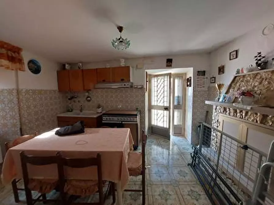 Immagine 21 di Porzione di casa in vendita  in VIA G.CESARE a Civitaluparella
