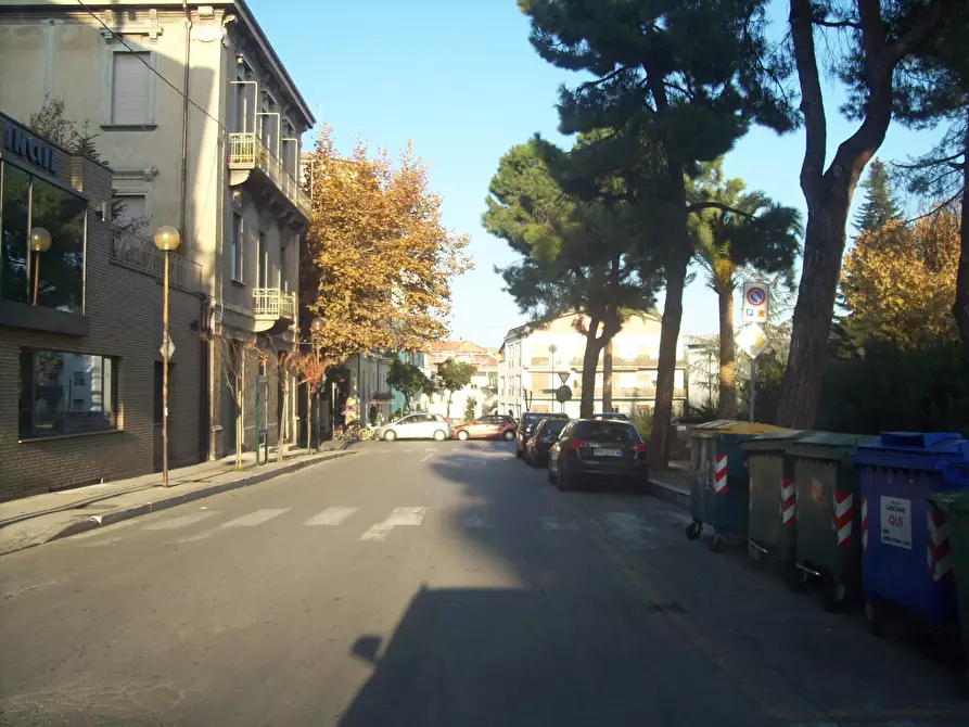 Immagine 2 di Locale commerciale in vendita  in VIA DELLE RIMEMBRANZA a Lanciano