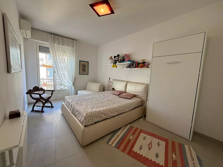 Immagine 14 di Trilocale in vendita  in Via Leonardo da Vinci a Alassio