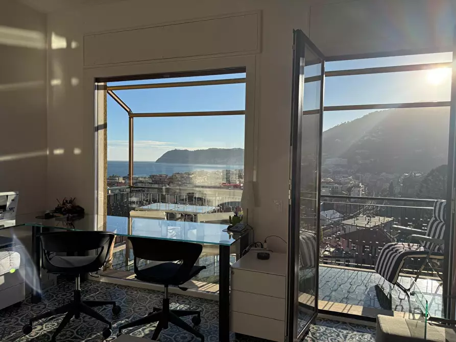 Immagine 25 di Quadrilocale in vendita  in Via Adelasia a Alassio