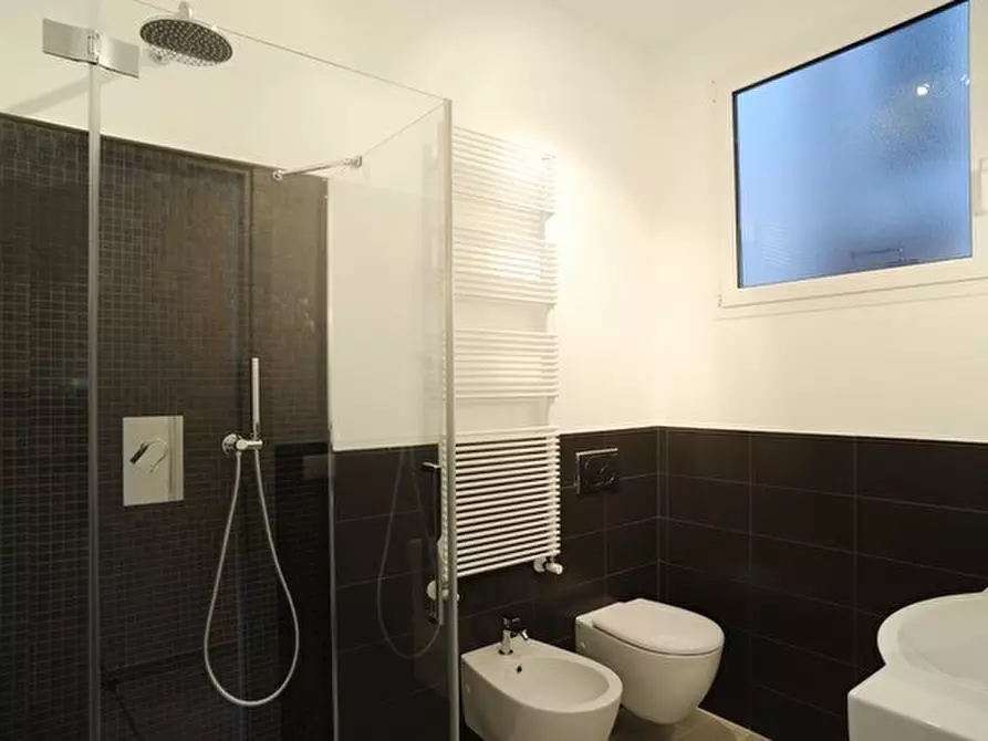 Immagine 8 di Bilocale in vendita  a Alassio