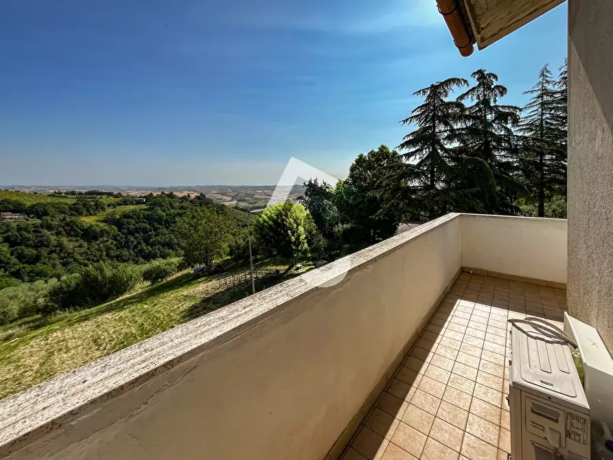 Immagine 12 di Quadrilocale in vendita  a Montecarotto