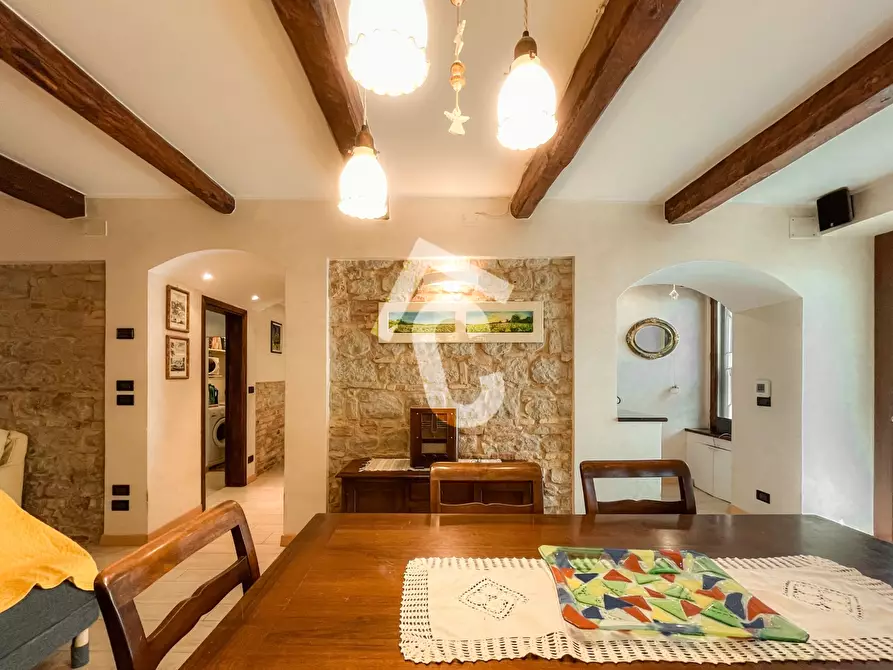 Immagine 21 di Casa bifamiliare in vendita  a Castelbellino