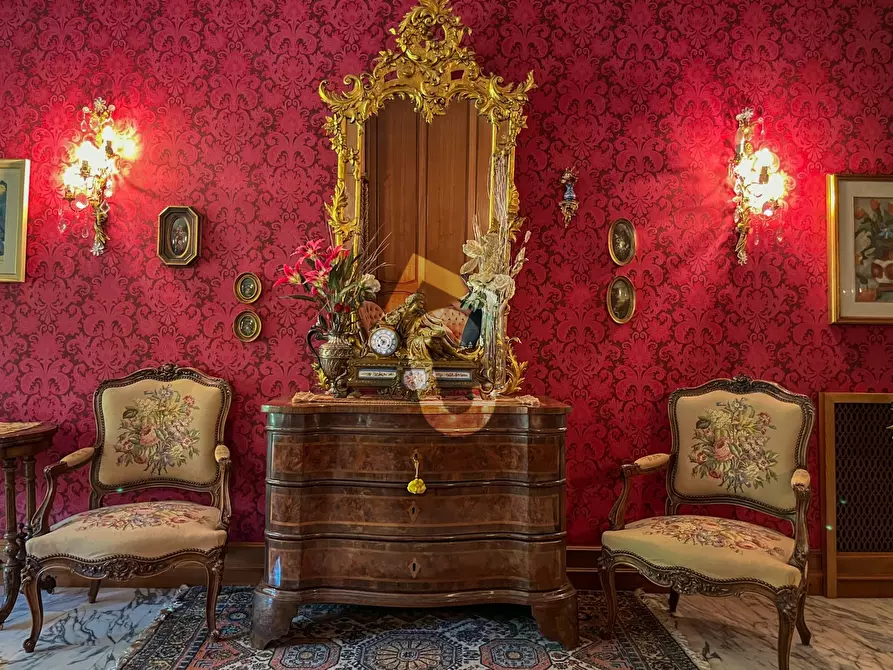 Immagine 21 di Villa in vendita  a Jesi