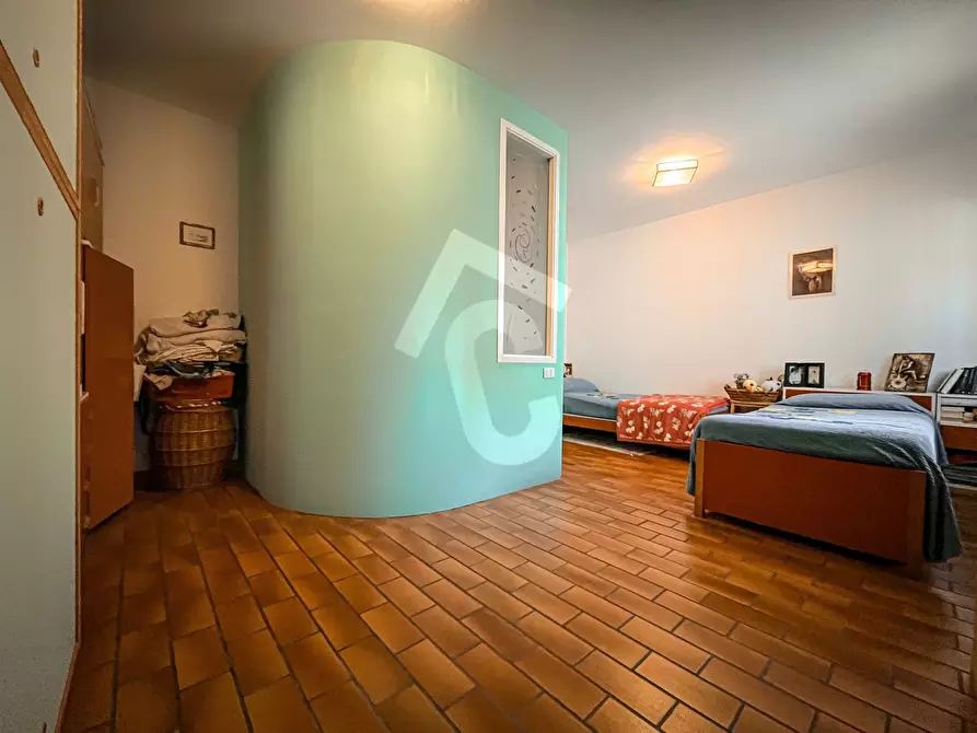 Immagine 21 di Casa bifamiliare in vendita  a Jesi