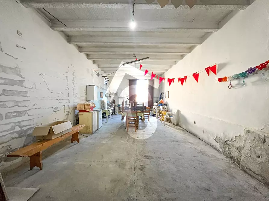 Immagine 55 di Rustico / casale in vendita  a Staffolo