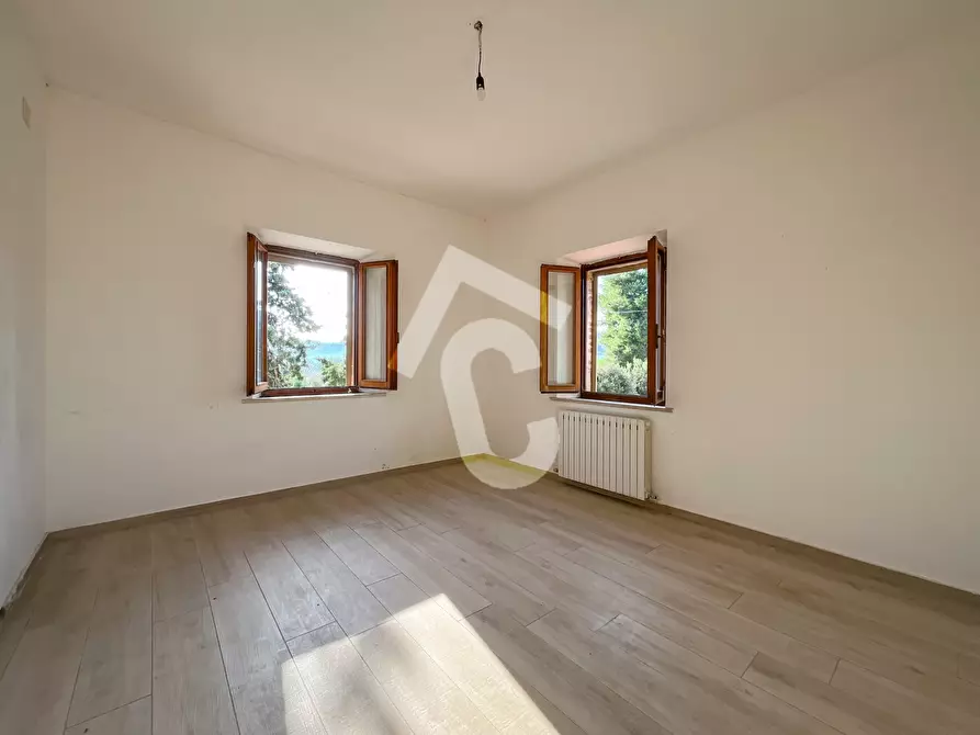 Immagine 17 di Rustico / casale in vendita  a Montecarotto
