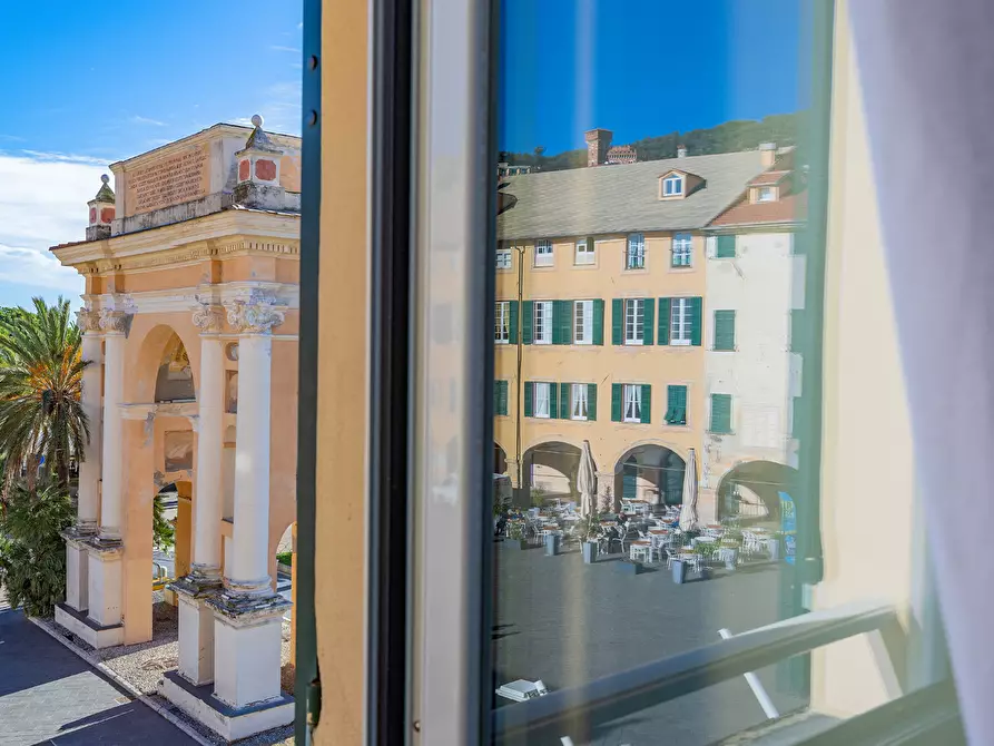 Immagine 20 di Trilocale in affitto  in Piazza Vittorio Emanuele II 5 a Finale Ligure
