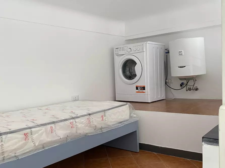 Immagine 7 di Monolocale in affitto  in Piazza Vittorio Emanuele II 5 a Finale Ligure