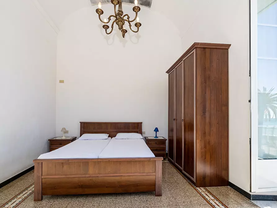 Immagine 15 di Trilocale in affitto  in Piazza Vittorio Emanuele II a Finale Ligure