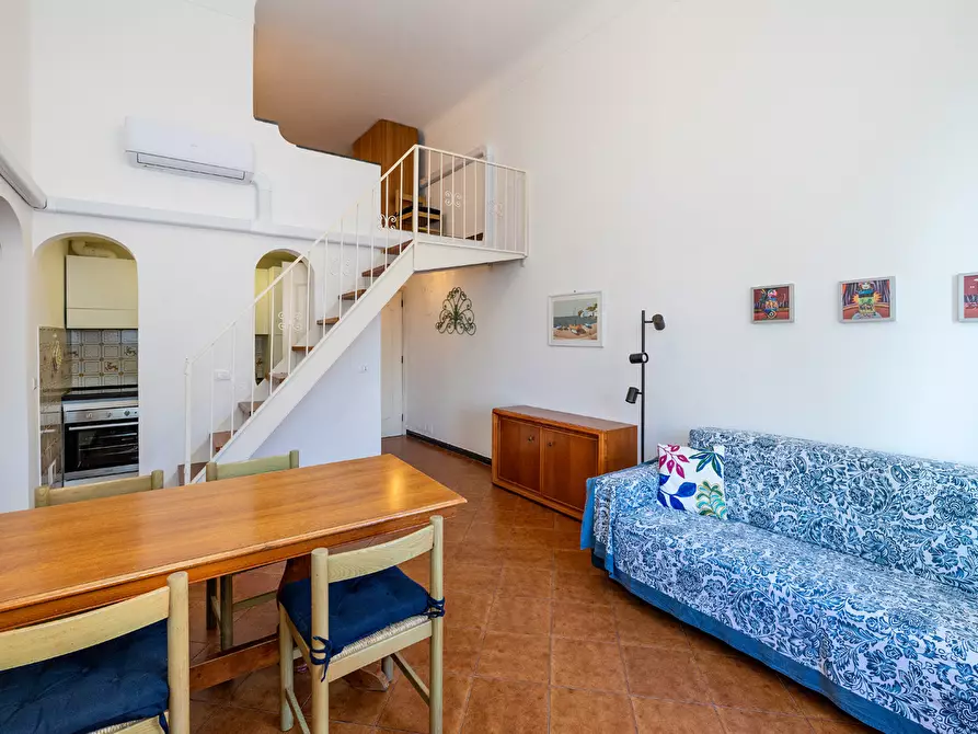 Immagine 9 di Trilocale in affitto  in Piazza Vittorio Emanuele II 5 a Finale Ligure