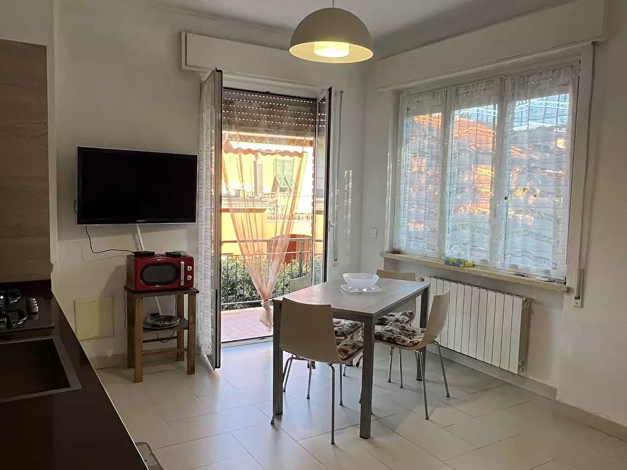 Immagine 2 di Bilocale in vendita  in Via del Cigno a Finale Ligure