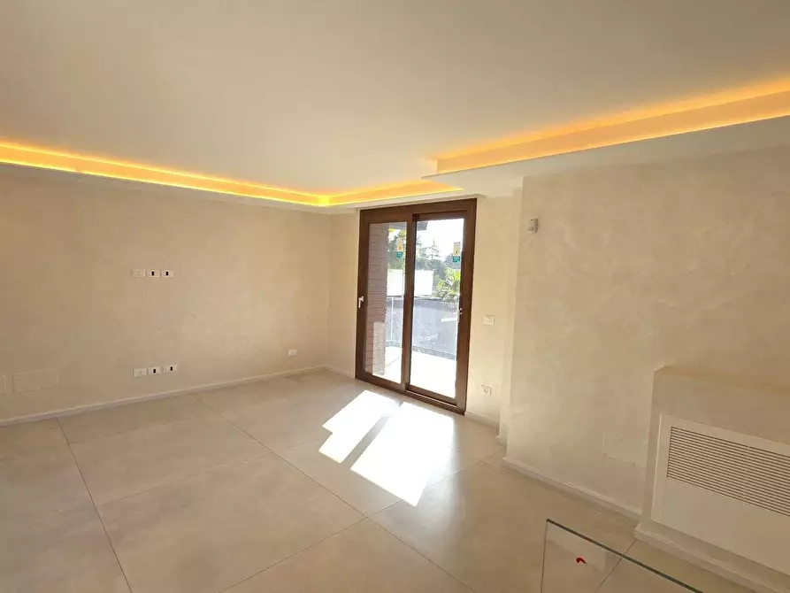 Immagine 31 di Villa in vendita  a Pedara