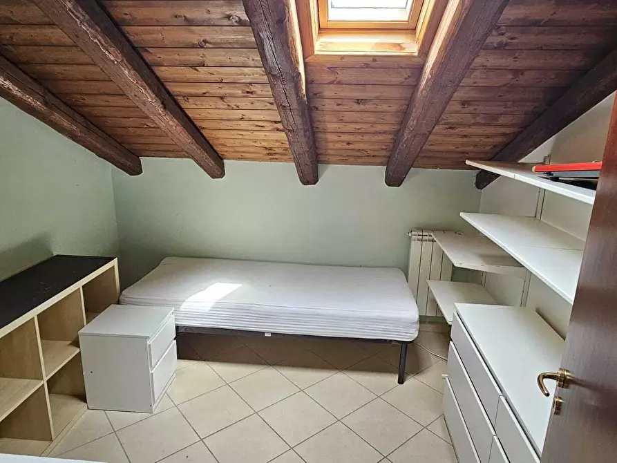 Immagine 9 di Mansarda in vendita  a Tremestieri Etneo