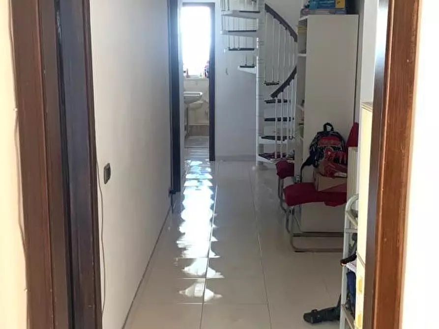 Immagine 4 di Appartamento in vendita  a Tremestieri Etneo