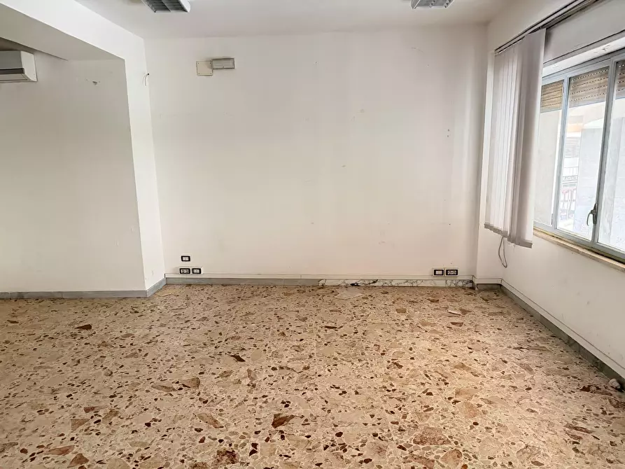 Immagine 41 di Appartamento in affitto  in Via Giuseppe Martinez a Acireale