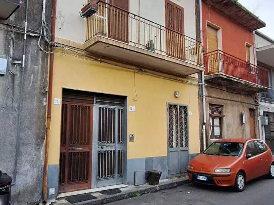 Immagine 2 di Appartamento in vendita  a San Giovanni La Punta