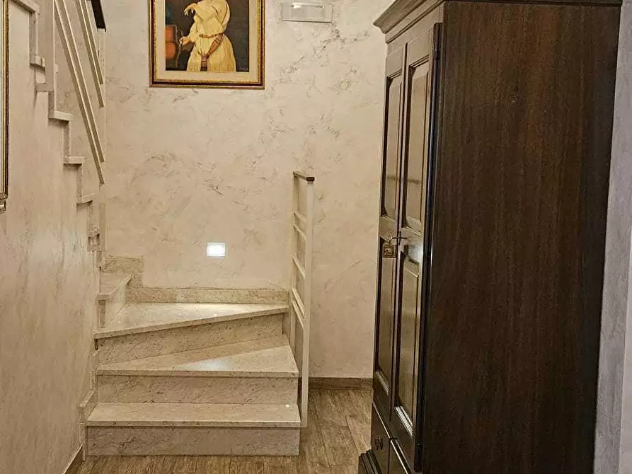 Immagine 21 di Villa in vendita  a Pedara