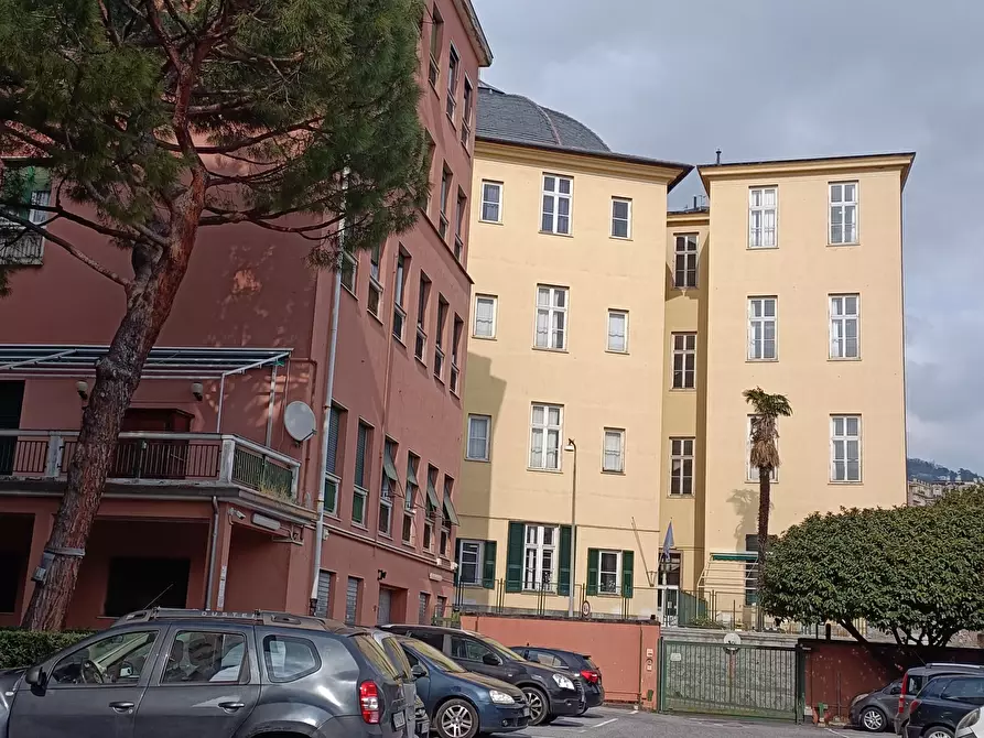 Immagine 20 di Appartamento in affitto  in Via all'Asilo Davide e Delfina Garbarino 2 a Genova