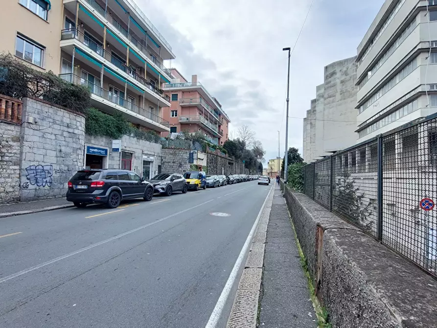 Immagine 33 di Quadrilocale in vendita  in Via Sturla 54 a Genova