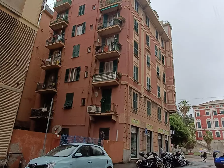 Immagine 36 di Appartamento in vendita  in Via Cornigliano 34 a Genova