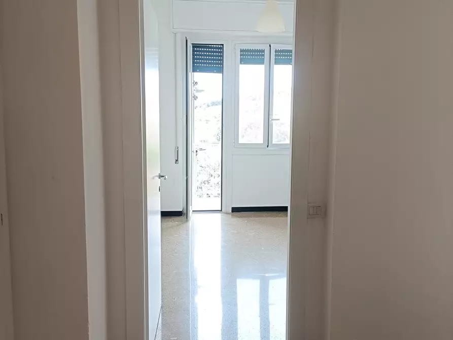 Immagine 2 di Trilocale in vendita  in Via Giovanni XXIII 45 a Genova