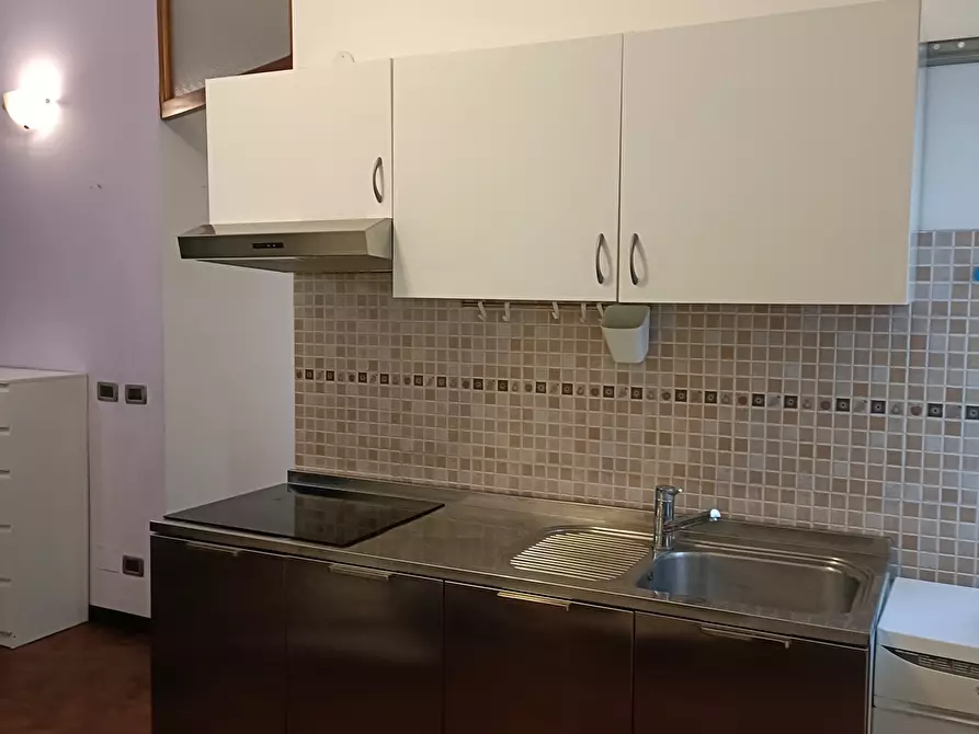 Immagine 18 di Bilocale in vendita  in Via all'Asilo Davide e Delfina Garbarino 2 a Genova