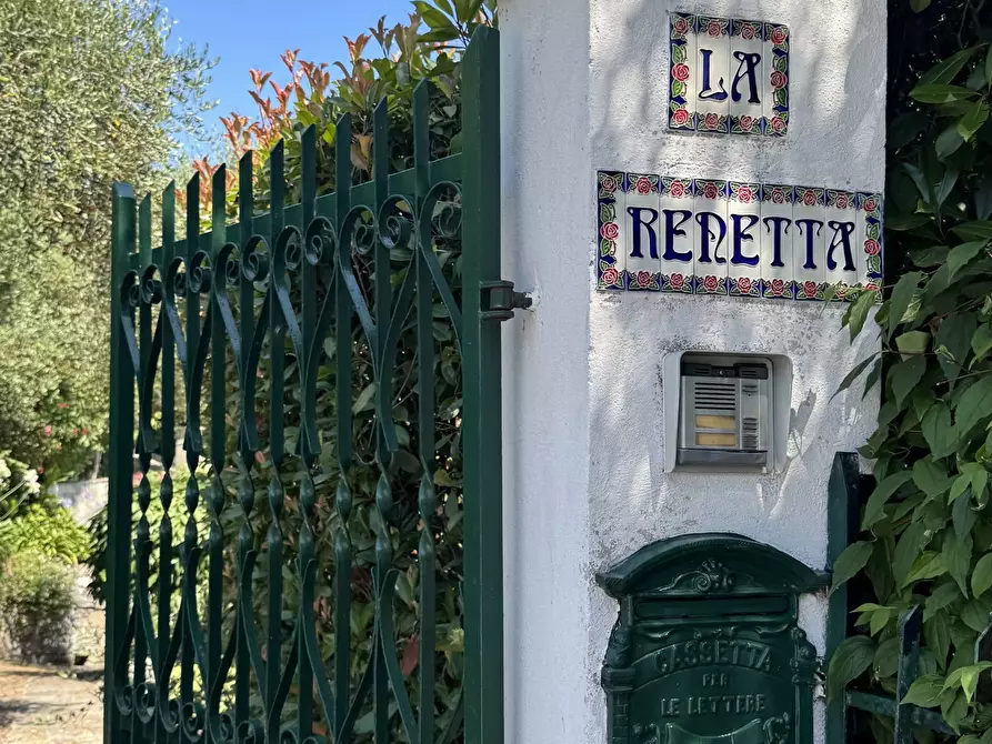 Immagine 3 di Casa indipendente in vendita  in Via San Massimo 106 a Rapallo