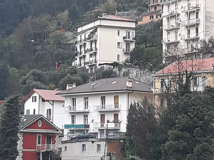 Immagine 1 di Appartamento in vendita  in Via Scavino 21 a Varazze