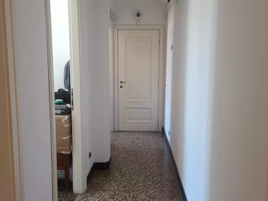 Immagine 14 di Quadrilocale in affitto  in Via Ayroli 29 a Genova