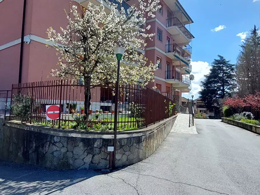 Immagine 64 di Trilocale in vendita  in Piazza Eugenio Marchese a Busalla