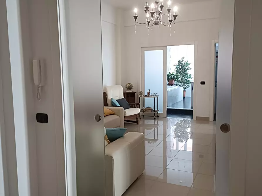 Immagine 52 di Pentalocale in vendita  in Via Paolo Antonio de Cavero 8 a Genova