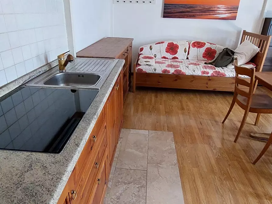 Immagine 8 di Bilocale in vendita  in Vico Squarciafico a Genova