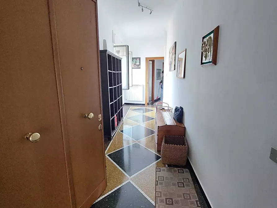 Immagine 2 di Trilocale in vendita  in Passo della Zebra a Genova