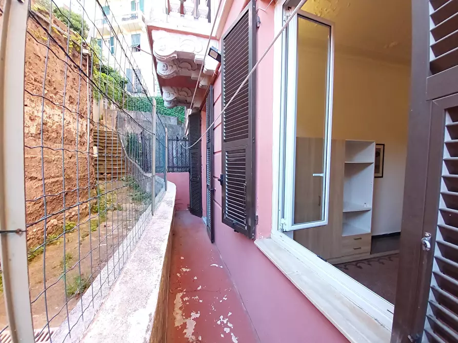Immagine 20 di Trilocale in vendita  in Corso Magenta a Genova
