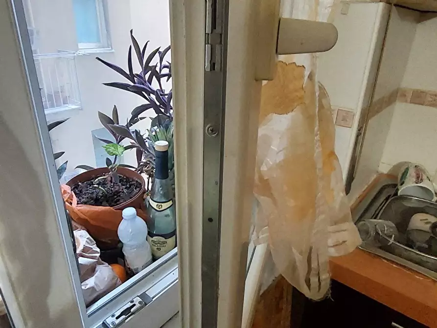 Immagine 38 di Trilocale in vendita  in Via Leonardo Montaldo 24 a Genova