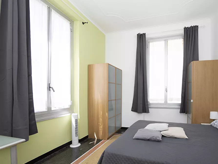 Immagine 18 di Ufficio in vendita  in Via Fieschi a Genova