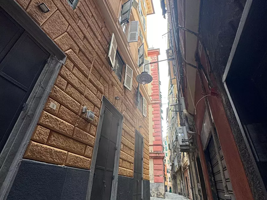 Immagine 11 di Monolocale in vendita  in Vico di Porta Nuova 8 R a Genova