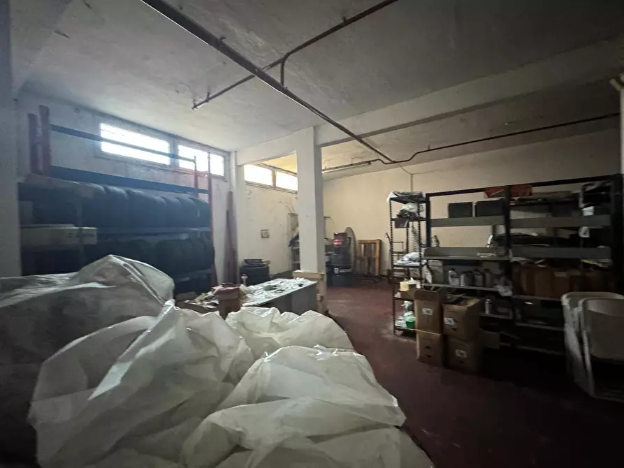 Immagine 4 di Capannone industriale in vendita  in Corso Europa 347 a Genova