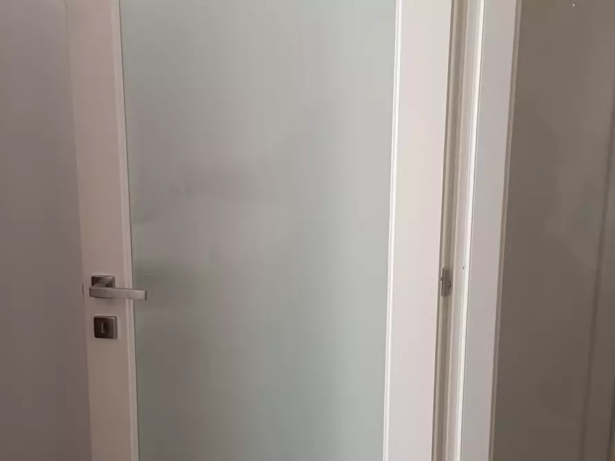 Immagine 44 di Pentalocale in vendita  in Via Paolo Antonio de Cavero 8 a Genova