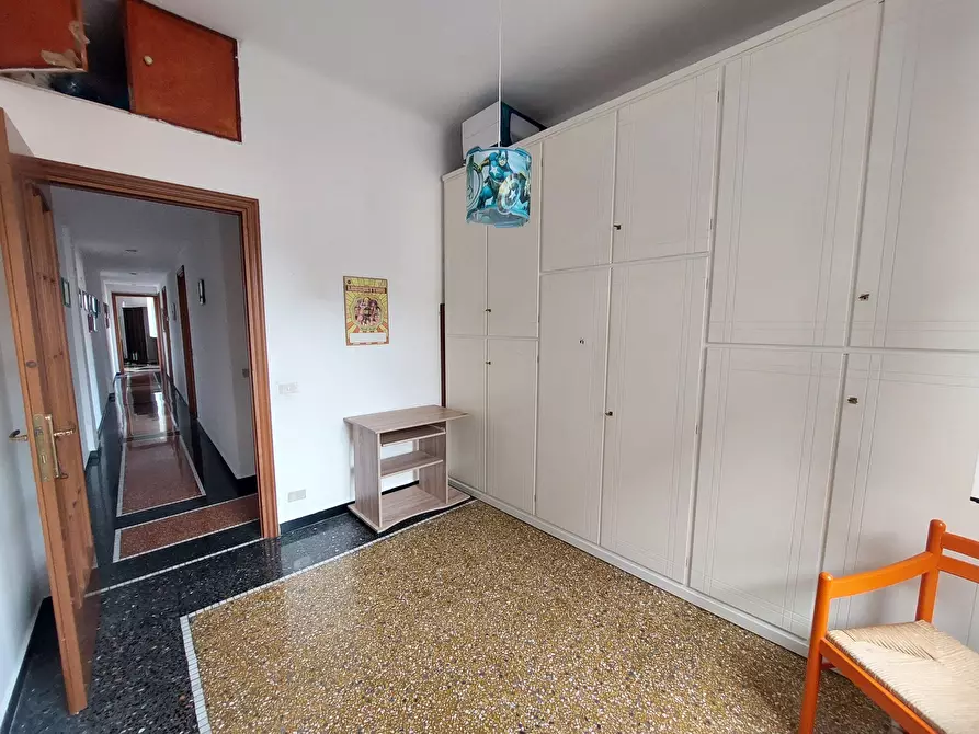 Immagine 14 di Trilocale in vendita  in Passo della Zebra a Genova