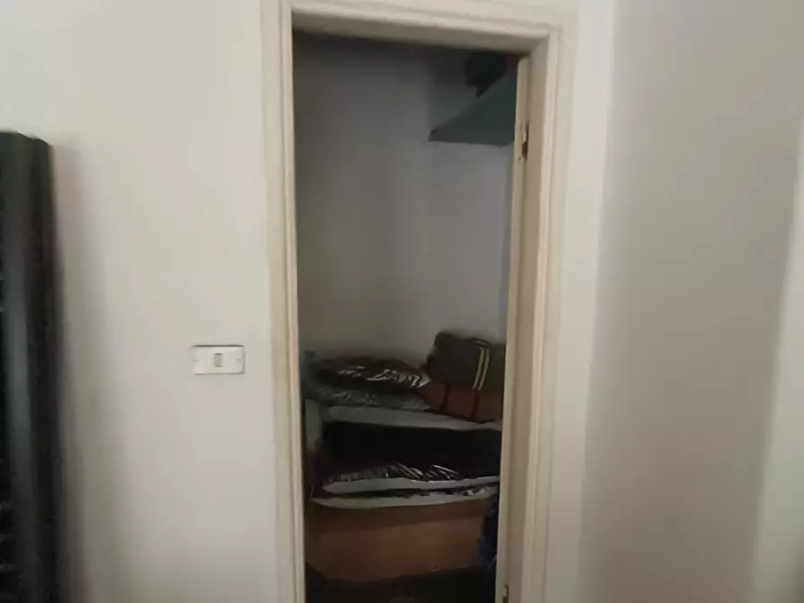 Immagine 5 di Locale commerciale in vendita  in Via dei Landi 1 a Genova