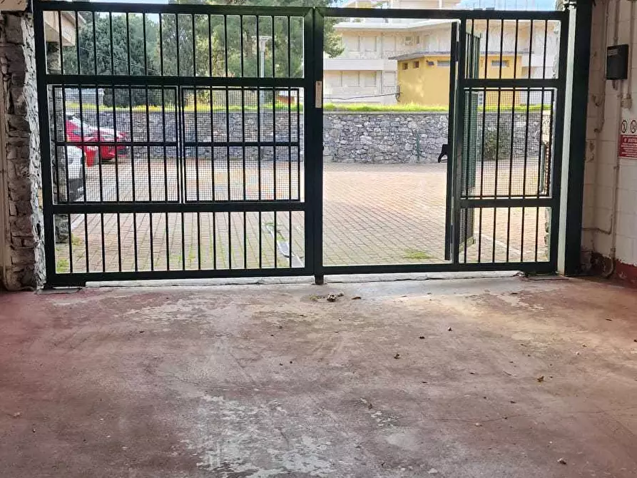 Immagine 3 di Garage in vendita  in VIA MAIOLO 4 a Alassio