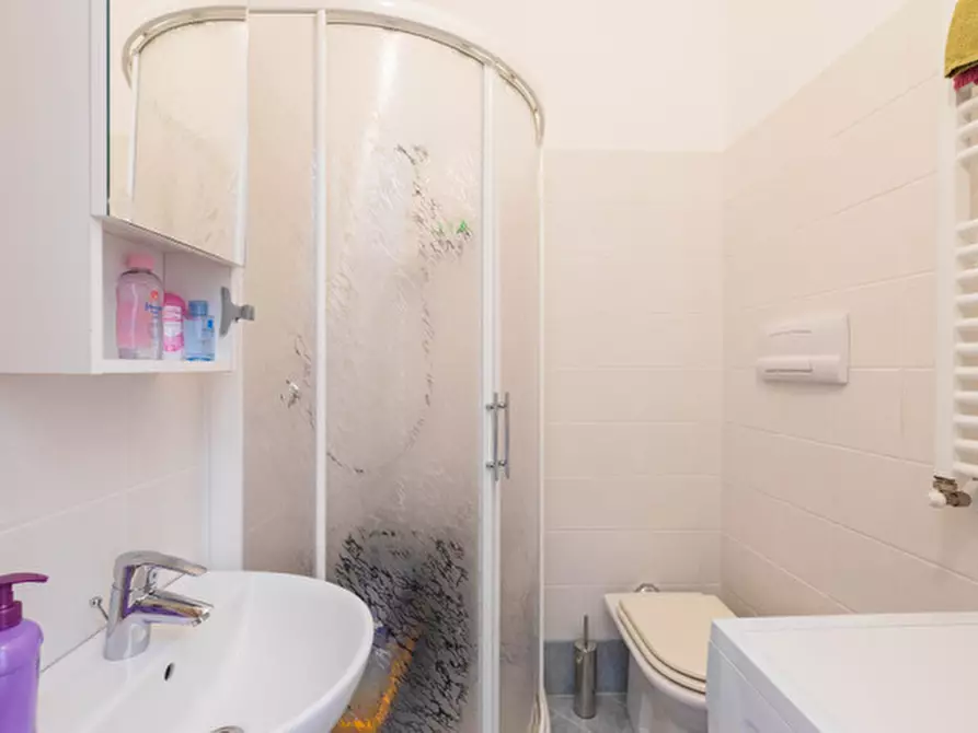 Immagine 9 di Trilocale in vendita  in Via Adelasia a Alassio